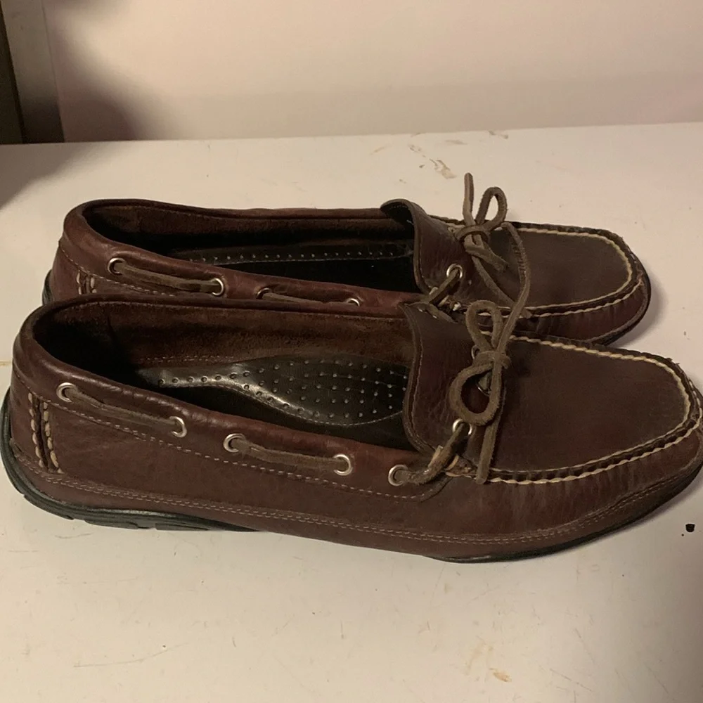 L.L.Bean lace up leather loafers. Size 9 1/2D